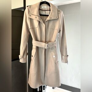 Kenneth Cole NY belted coat, two-way zipper, matte silver accents.